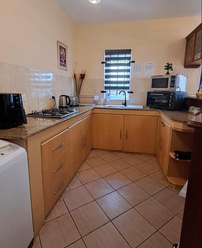 Sunshine Luxurious Villa:4 Mins Walk From Beach Flic-en-Flacq Екстериор снимка