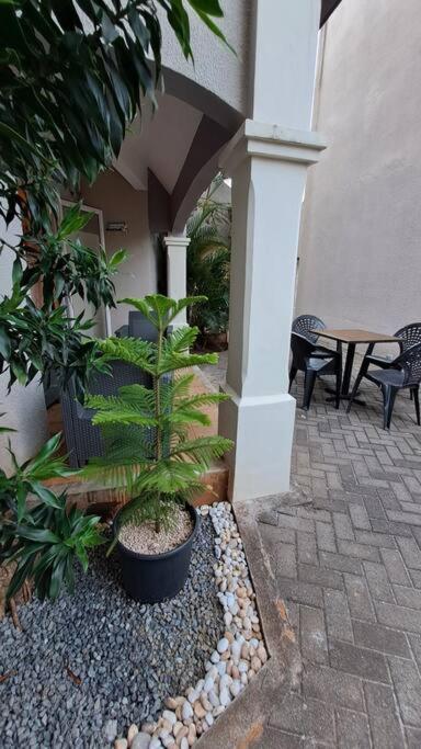 Sunshine Luxurious Villa:4 Mins Walk From Beach Flic-en-Flacq Екстериор снимка